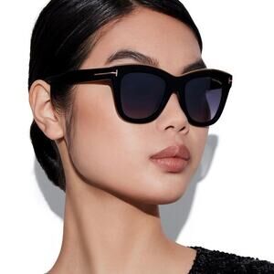 New, TOM FORD Julie Sunglasses TF685 01C Authentic
